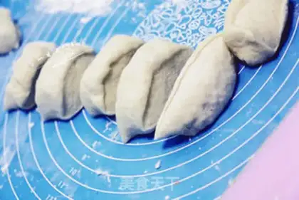 Make Celery pork buns step 10