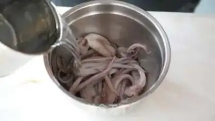 Make Soy sauce and squid step 1
