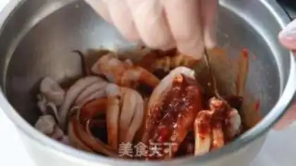 Make Soy sauce and squid step 3