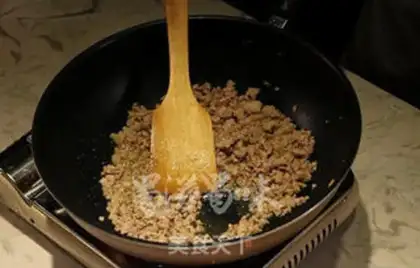 Make Scrambled rice step 1