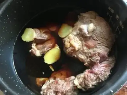 Make Beef noodles step 1