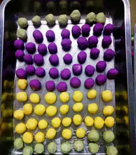 Make A JUICY DIY -- COLORFUL SOUP step 3