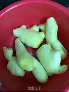 Make Guangdong pig-foot ginger step 1