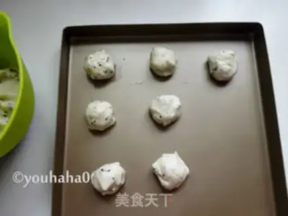 Make Black sesame sesame potatoes step 4