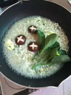 Make Shrimp egg noodles step 9