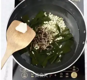 Make Sea belt green bean sugar step 3