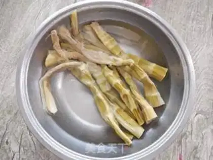 Make The fungus oils dry the beans step 1