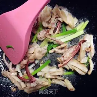 Make Gold dry squid step 7