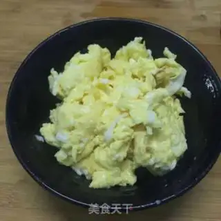 Make Shrimp fried eggs step 1