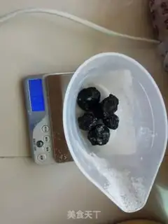 Make Sour plum soup step 0