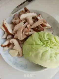 Make The mushroom hand tore the dishes step 0