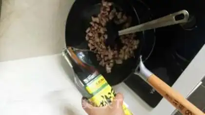 Make Old Beijing noodles step 4