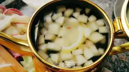 Make Fresh peach lemon fruit tea step 7