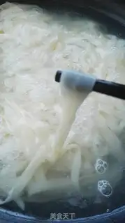 Make Super fast, cold noodles step 5