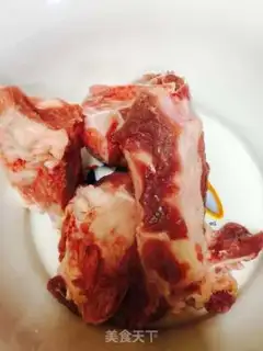 Make Piggy-bone corn soup step 1