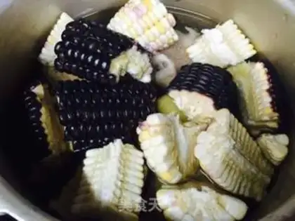 Make Piggy-bone corn soup step 4