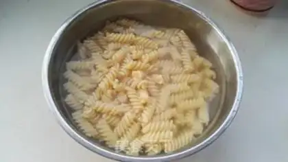 Make Quick-Hurt Italy Noodles step 4