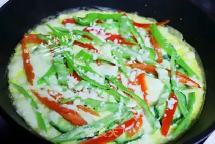 Make Pizza eggs step 5