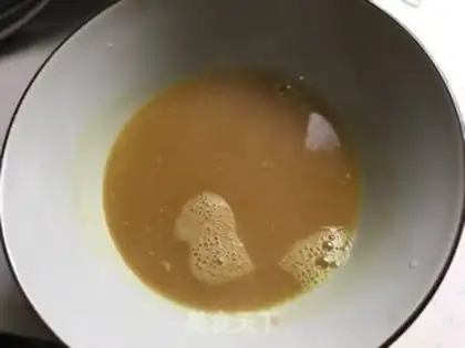 Make Curry curry and pork noodles step 9