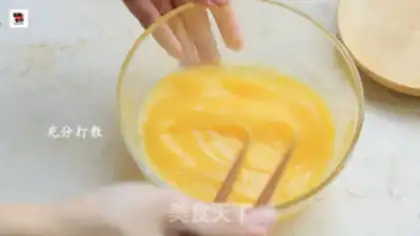 Make Cheese and eggs step 1