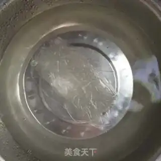 Make Seafood mushroom silk fan soup step 0