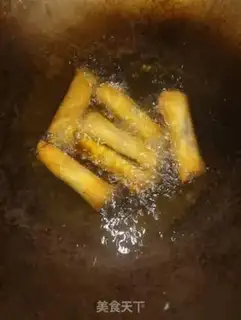 Make Three Spring Rolls step 12
