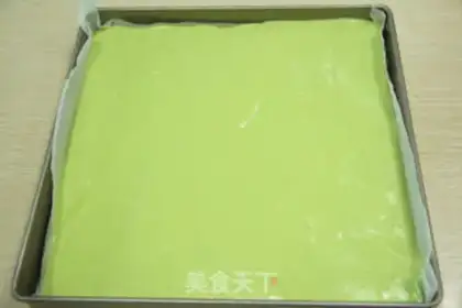 Make Big Mac Loop Cake roll step 6
