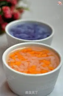 Make Three-coloured powders and fish leaks step 26