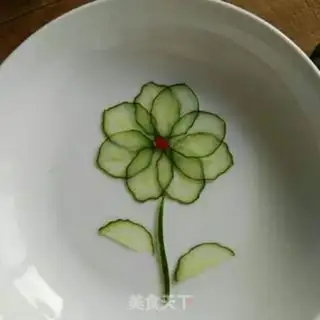 Make cucumber flowers step 11