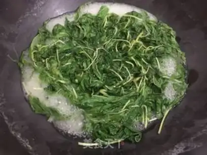 Make Garlic soy leaves step 4
