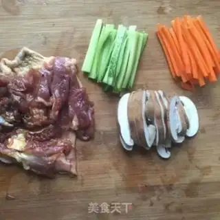 Make Duck vegetable rolls step 4