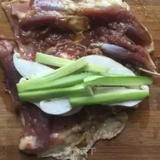Make Duck vegetable rolls step 6