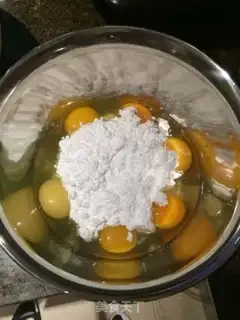 Make French sponge cake step 1