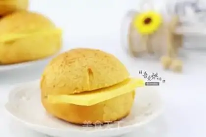 Make Ice-fire pineapple bun step 11