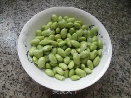 Make Bean-leaved bone soup step 1
