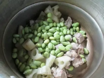 Make Bean-leaved bone soup step 2