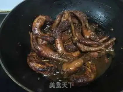 Make Spicy chicken chicken claws step 7