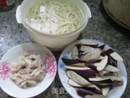 Make Spaghetti noodles step 0