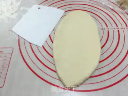 Make Spicy pine buns step 7