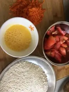 Make Carrot tomato omelette soup step 0