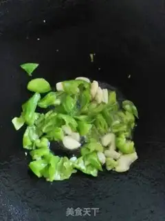 Make Scrambled chili cheese step 3