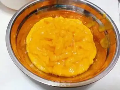 Make A thousand layers of mango mousse cake step 7