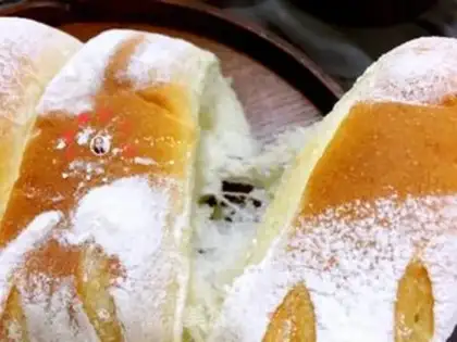 Make Spicy pine buns step 18