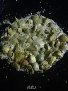 Make Fried eggs step 1
