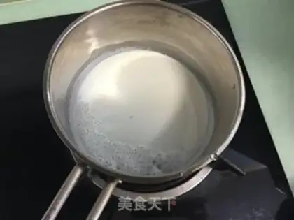 Make Light salt caramel banana sandwich step 0