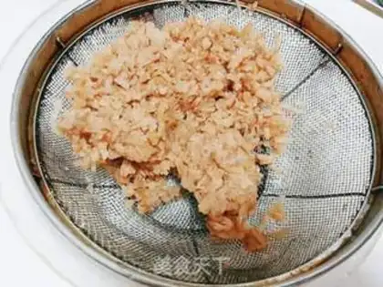 Make Roach and fried eggs step 6