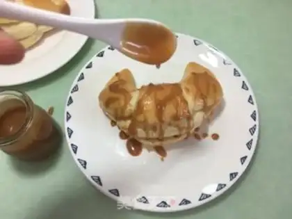 Make Light salt caramel banana sandwich step 10