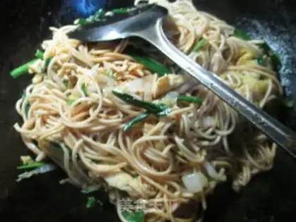 Make Dollipop egg noodles step 11