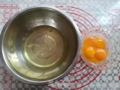 Make Strawberry Cake Box step 1