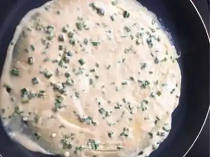 Make Onion omelet step 4